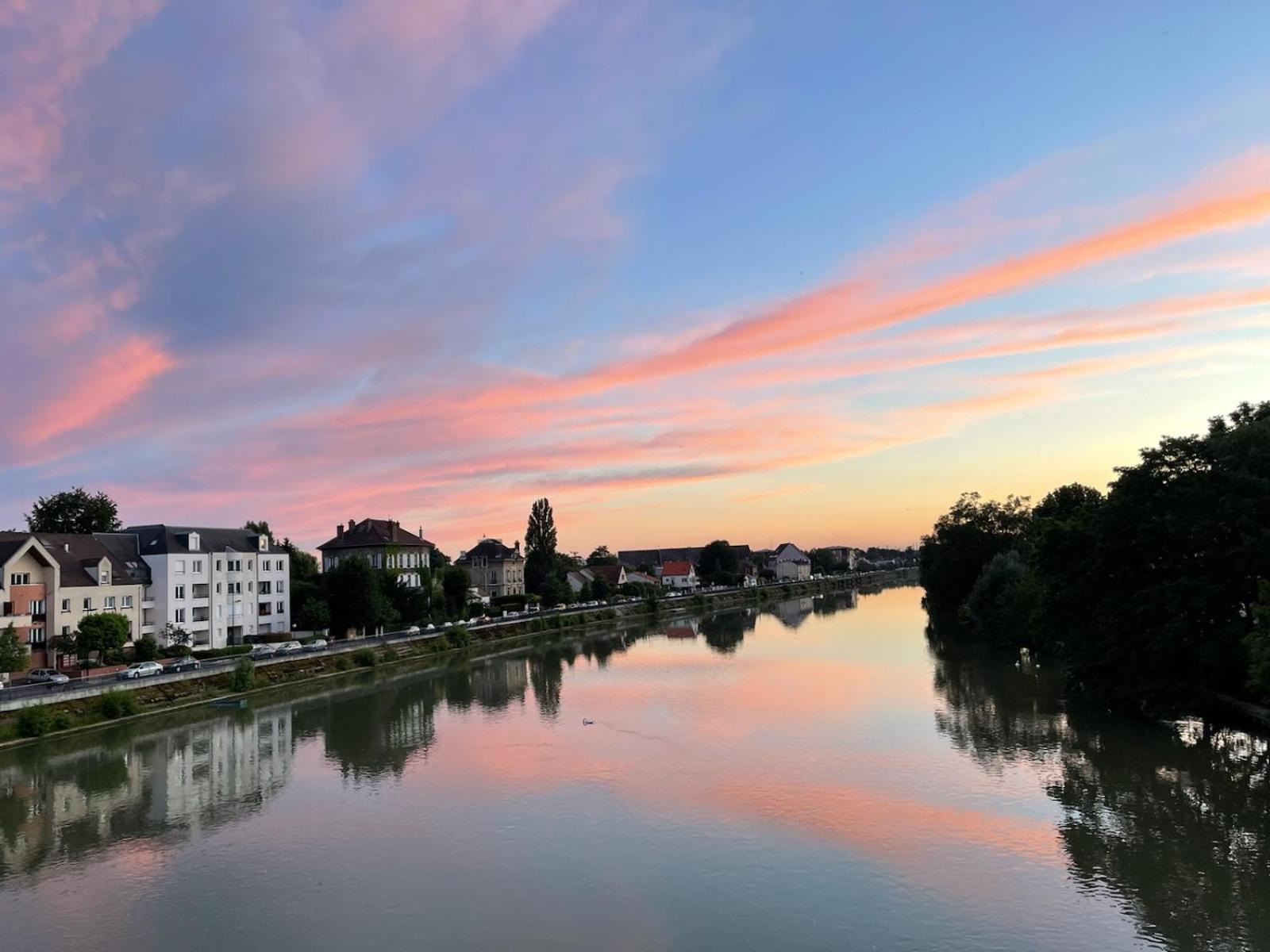 Апартаменты Les 4 Reflets De La Marne Pomponne Экстерьер фото